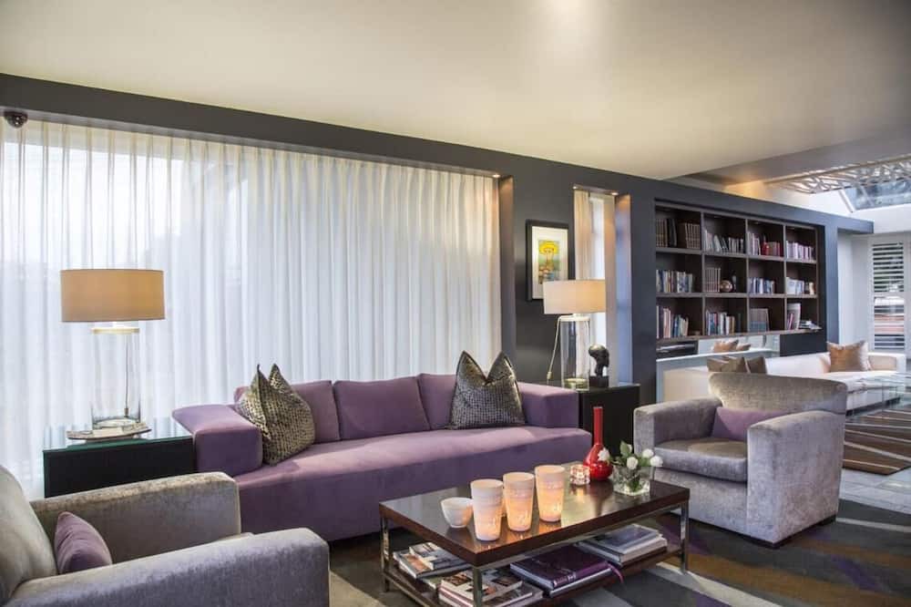 Photo of Livingroom in Clifton