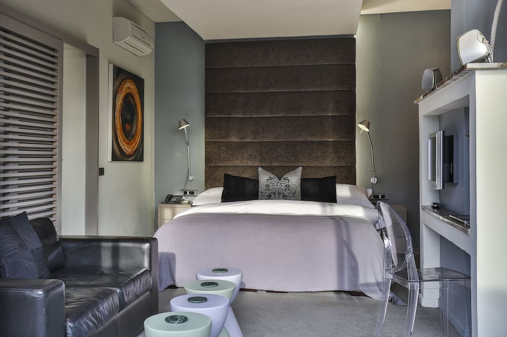 Photo of Bedroom in Clifton