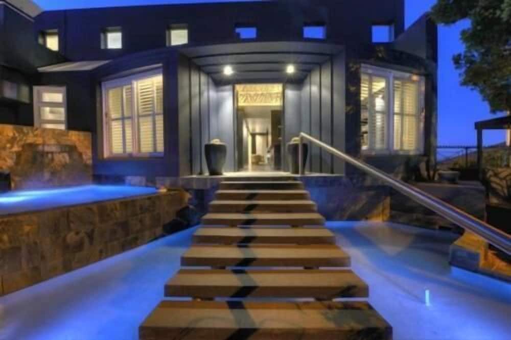 Photo of Outdoor in Clifton