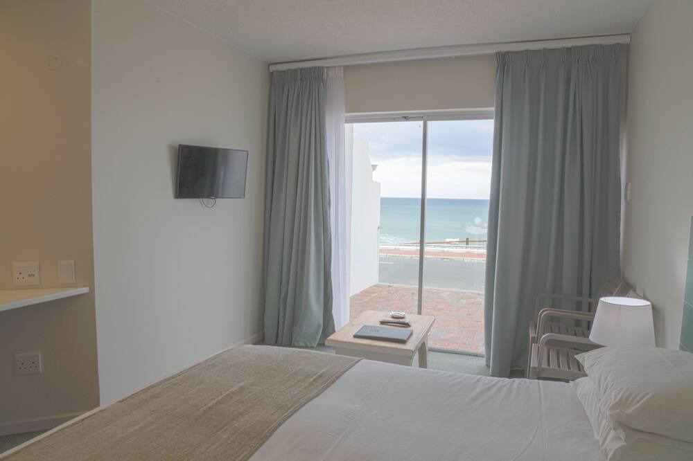 Photo of Bedroom in Hermanus City-Centre