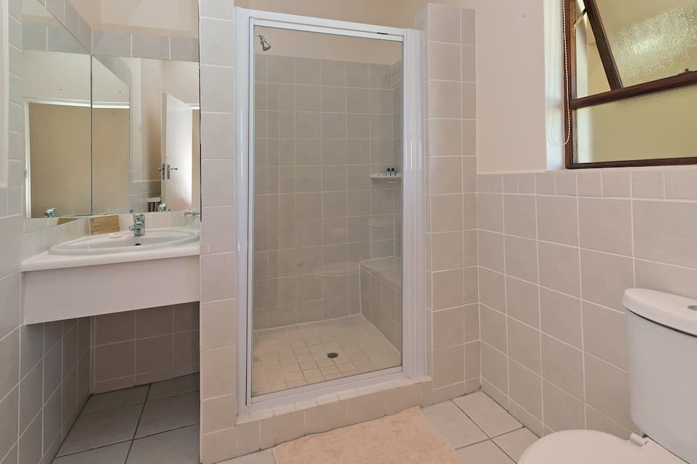 Photo of Bathroom in Hermanus City-Centre