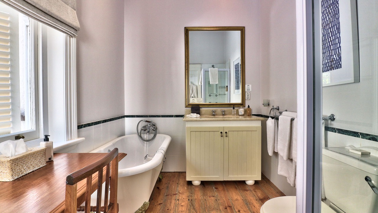 Photo of Bathroom in Cape Town City Centre