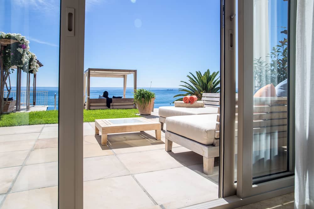 Photo of Bedroom in Bantry Bay