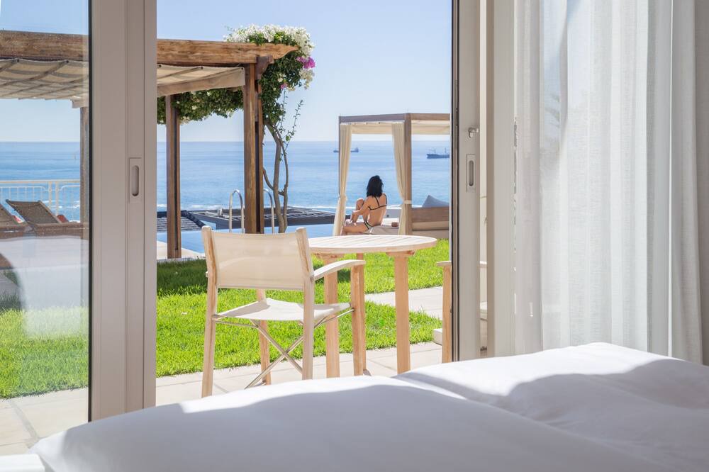 Photo of Bedroom in Bantry Bay