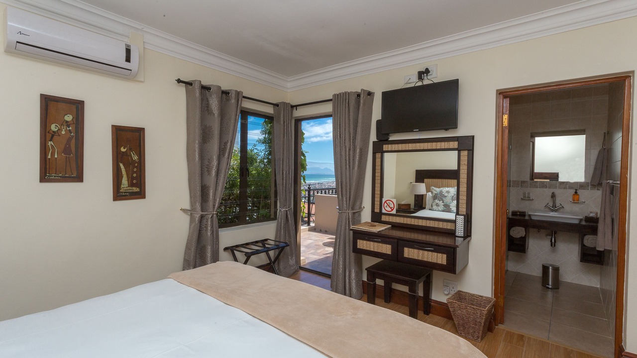 Photo of Bedroom in Mountainside