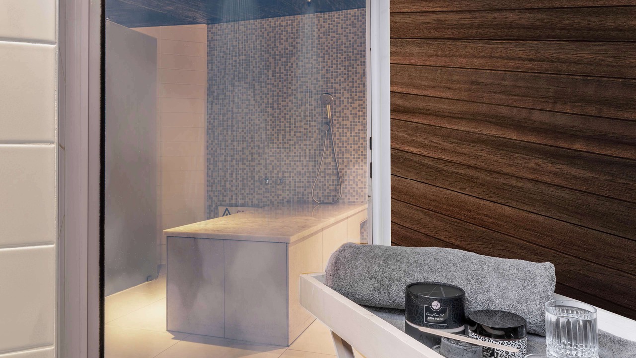 Photo of Bedroom in Pollok Beach
