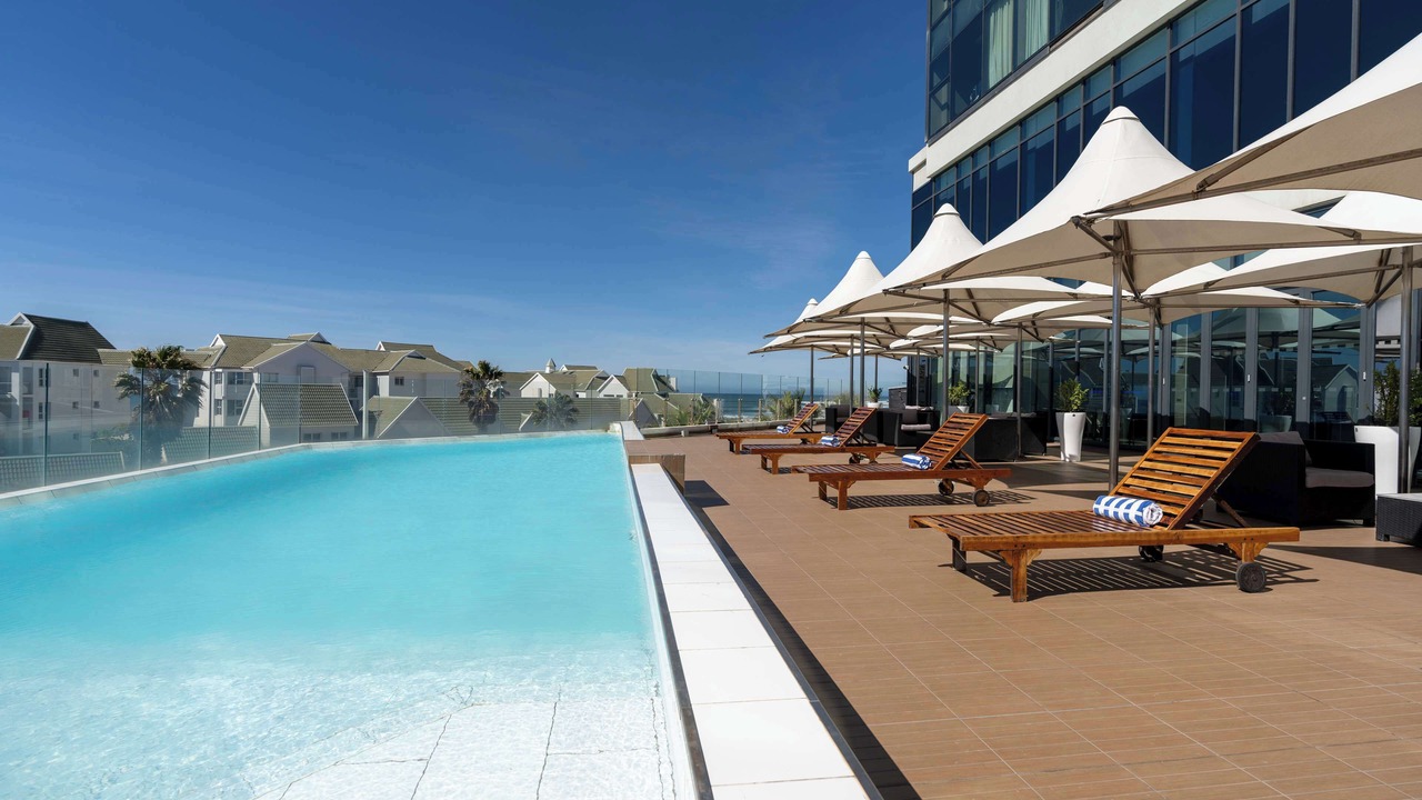 Photo of Outdoor in Pollok Beach