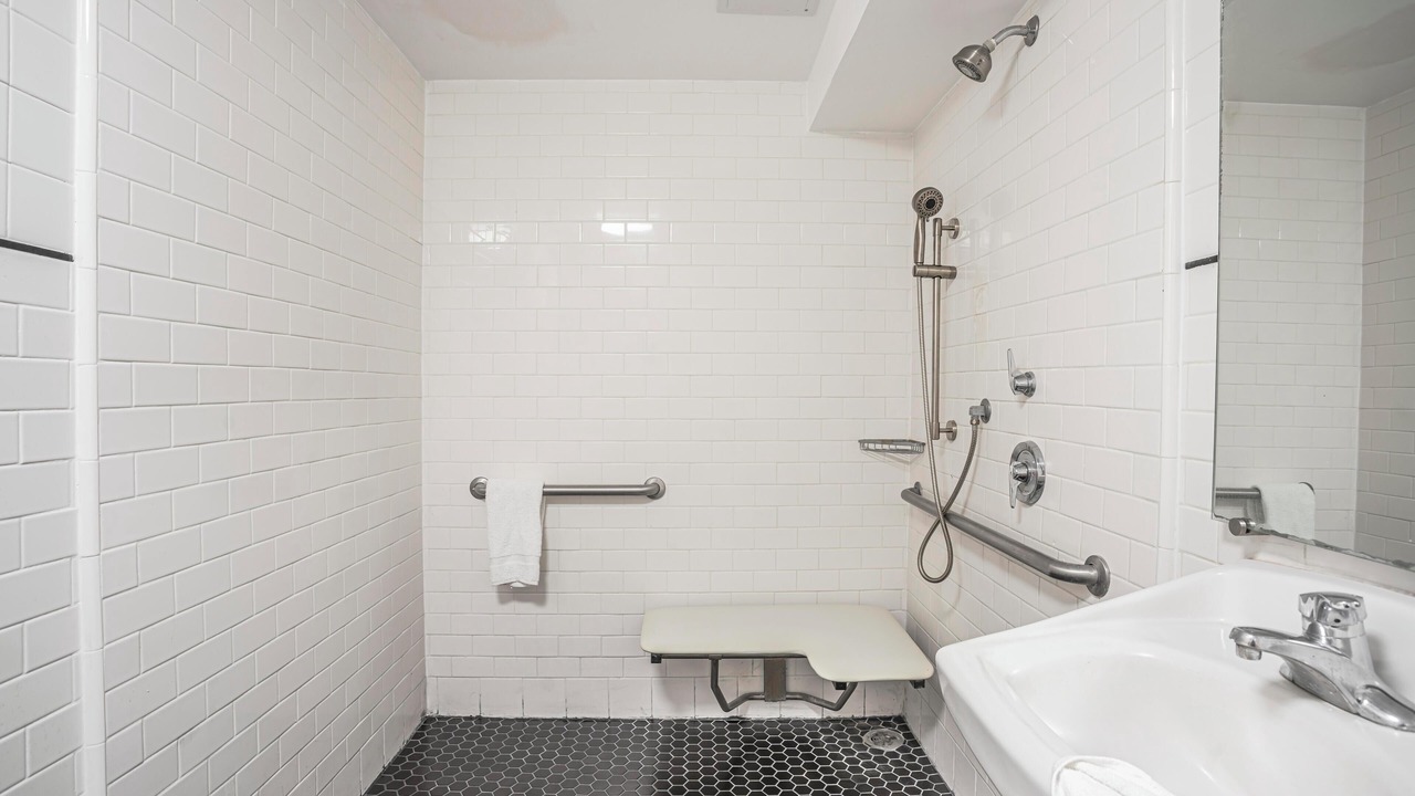 Photo of Bathroom in Old North Sacramento