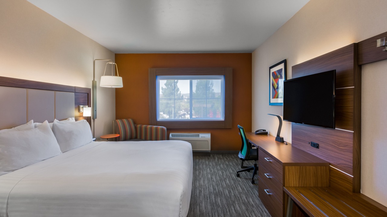 Photo of Bedroom in Oroville
