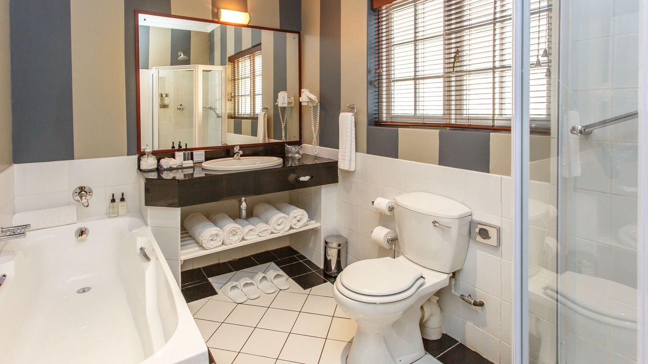 Photo of Bathroom in Oudtshoorn