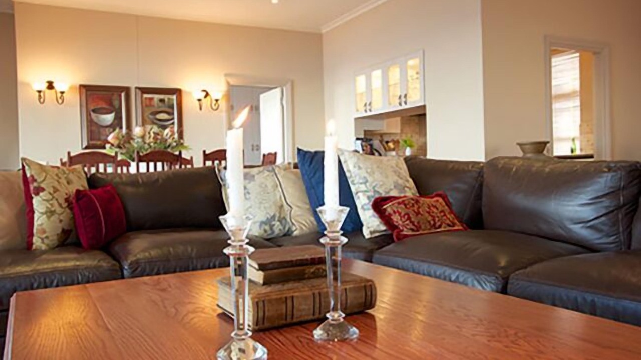 Photo of Livingroom in Pinnacle Point