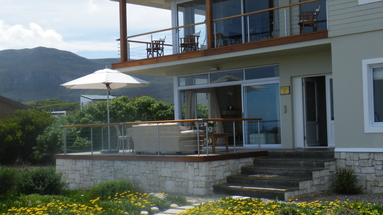 Photo of Outdoor in Sandbaai