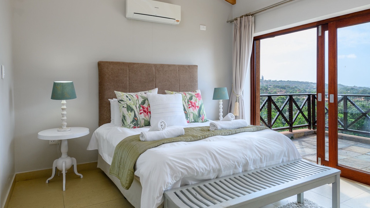 Photo of Bedroom in San Lameer