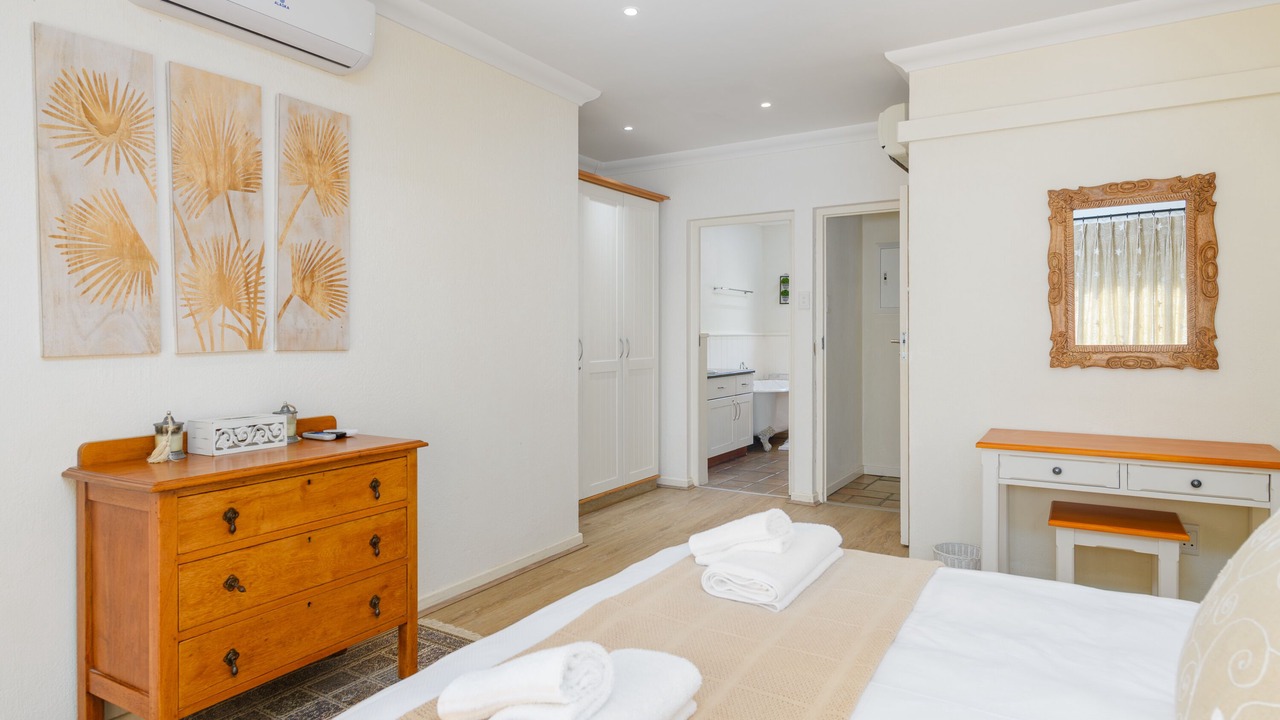 Photo of Bedroom in San Lameer