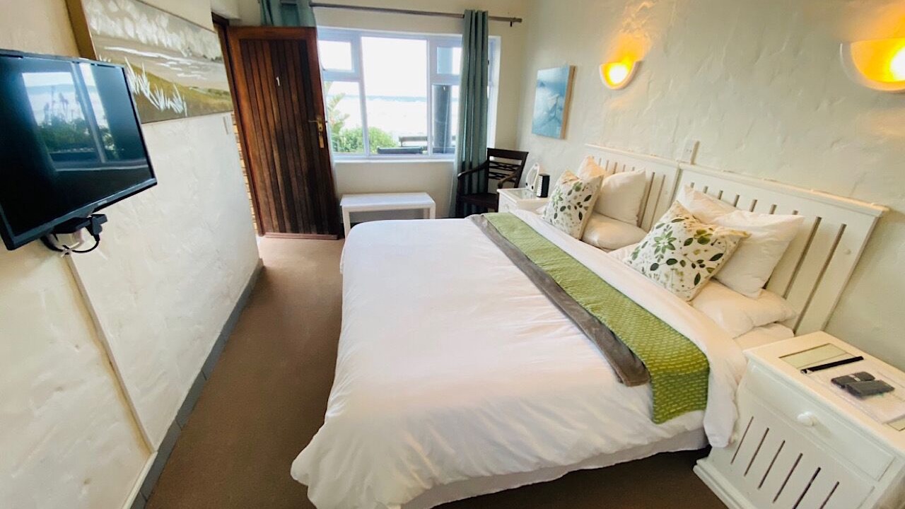 Photo of Bedroom in Wilderness Beach