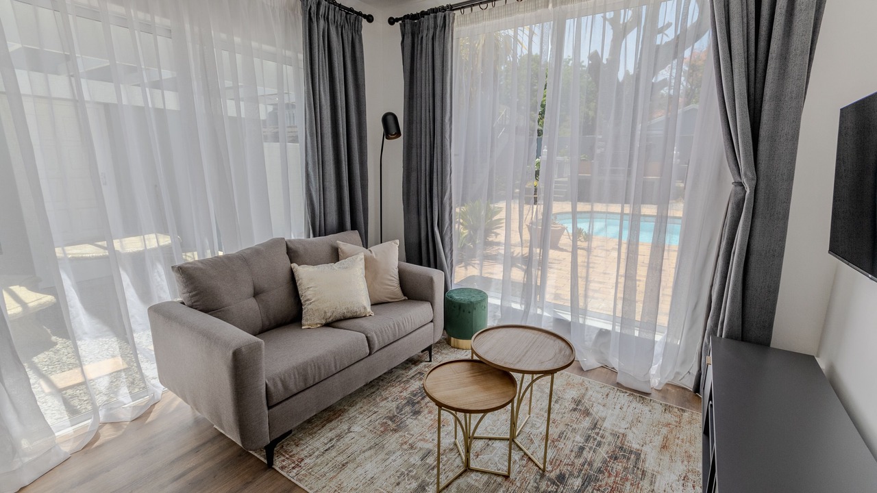 Photo of Livingroom in George Central