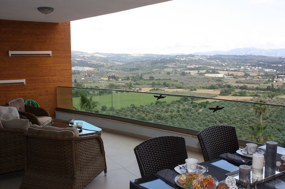 Photo of Patio Balcony in Kusadasi