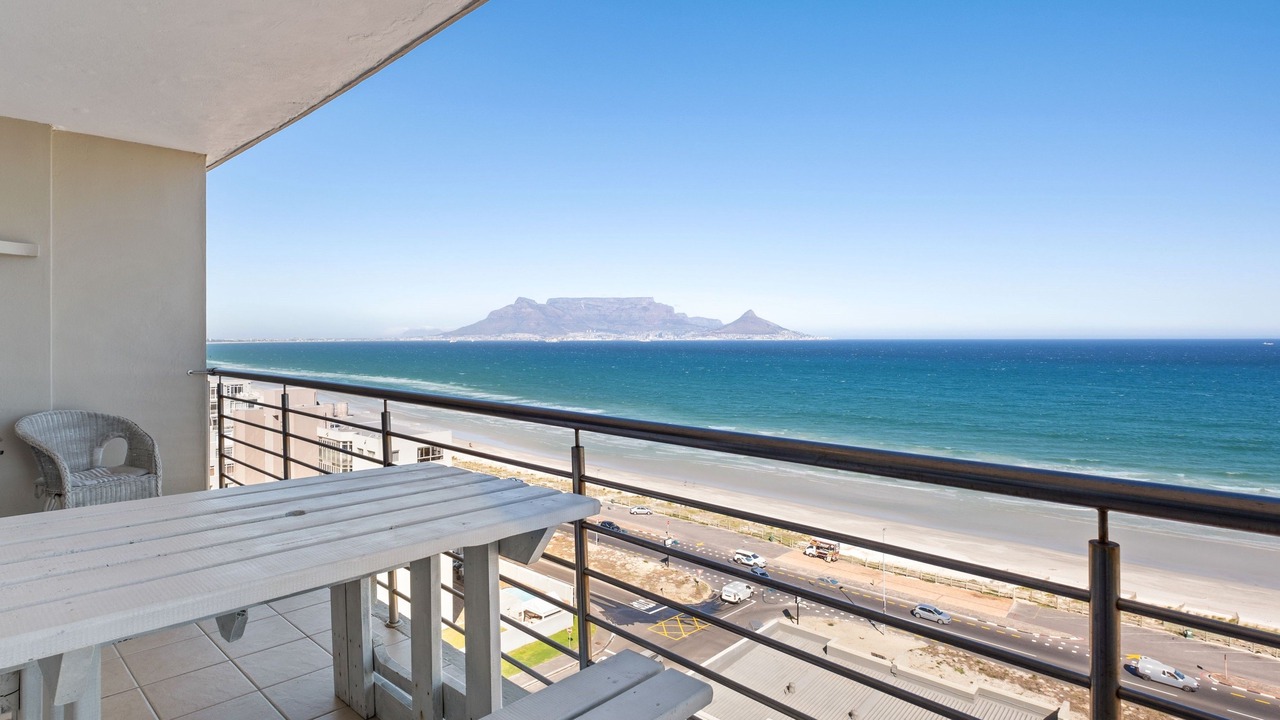 Photo of Others in Bloubergstrand