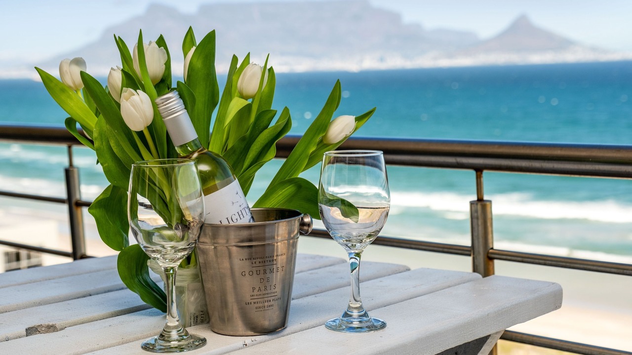 Photo of Others in Bloubergstrand
