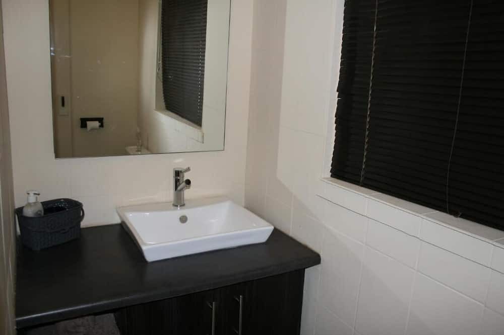 Photo of Bathroom in Parys