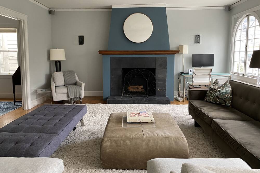 Photo of Livingroom in Marina District