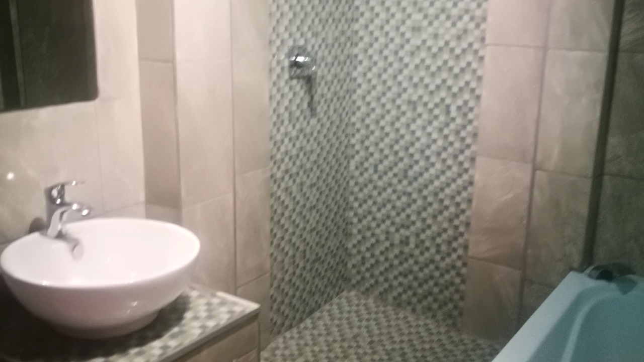Photo of Bathroom in Primrose