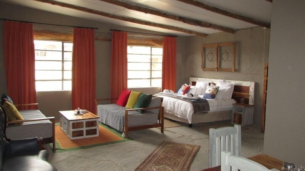Photo of Others in Karoo Hoogland