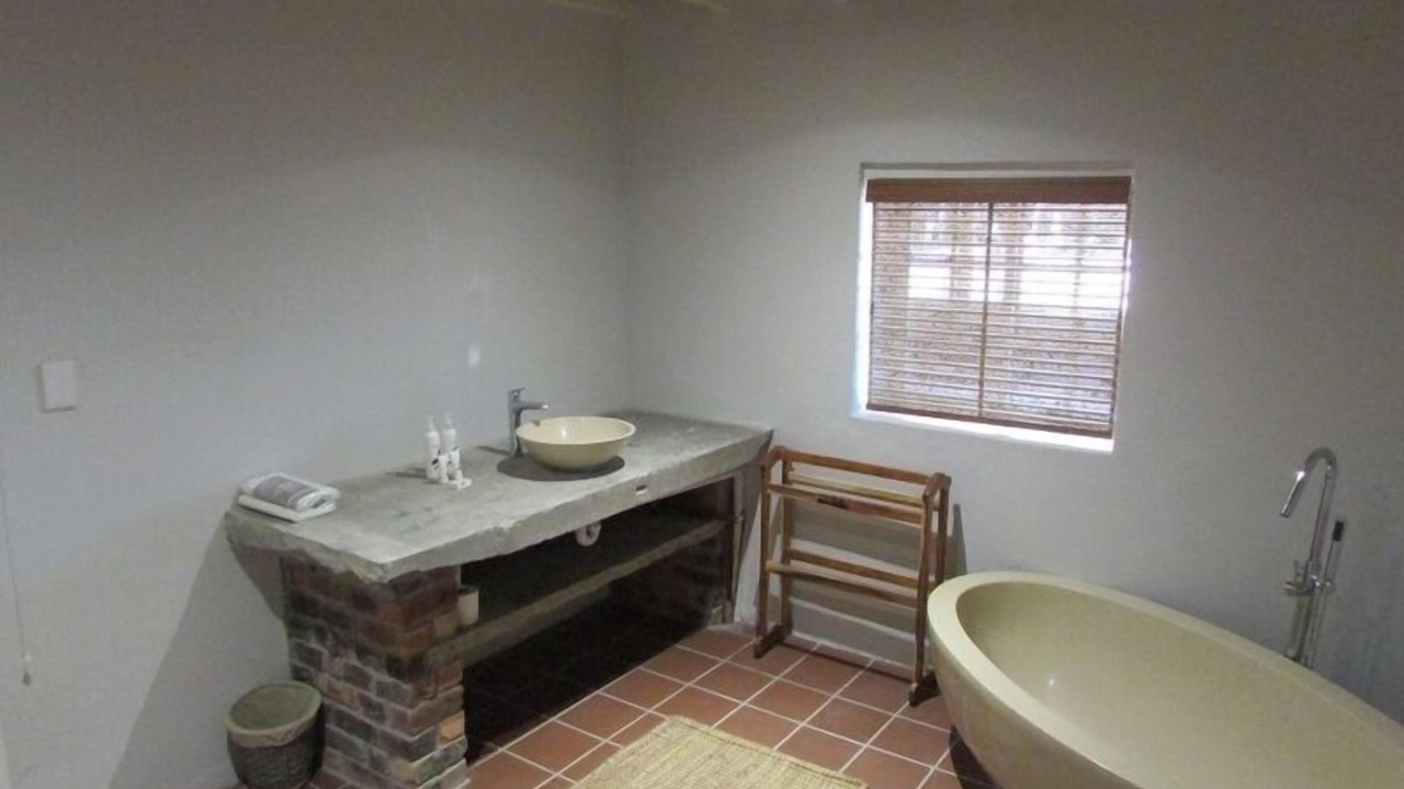 Photo of Bathroom in Karoo Hoogland