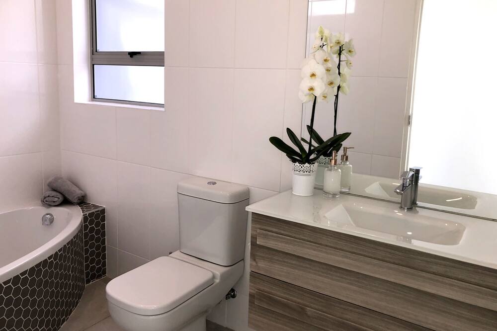 Photo of Bathroom in Knysna Central