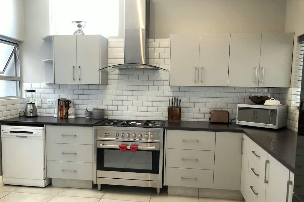 Photo of Kitchen in Knysna Central