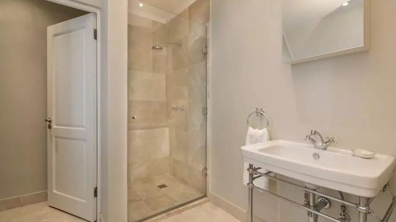 Photo of Bathroom in Greater Johannesburg Metropolitan Area