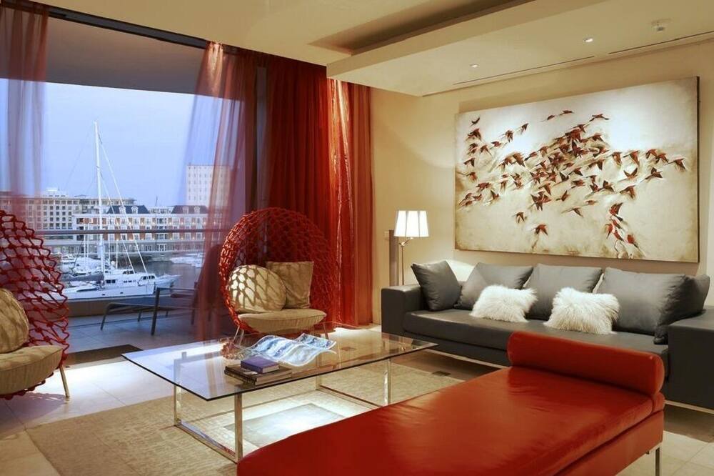 Photo of Livingroom in Victoria and Alfred Waterfront