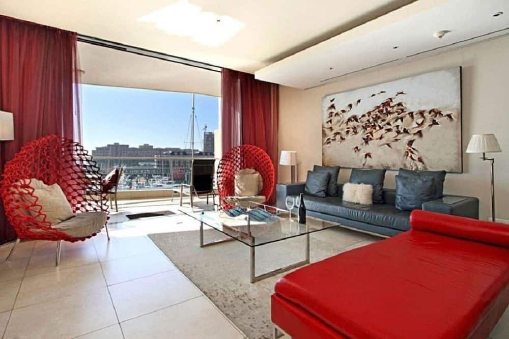Photo of Livingroom in Victoria and Alfred Waterfront