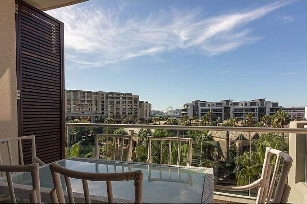 Photo of Patio Balcony in Victoria and Alfred Waterfront