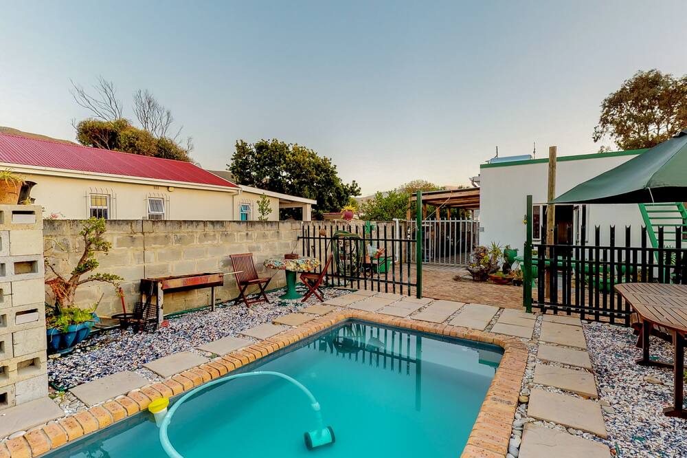 Photo of Outdoor in Westcliff