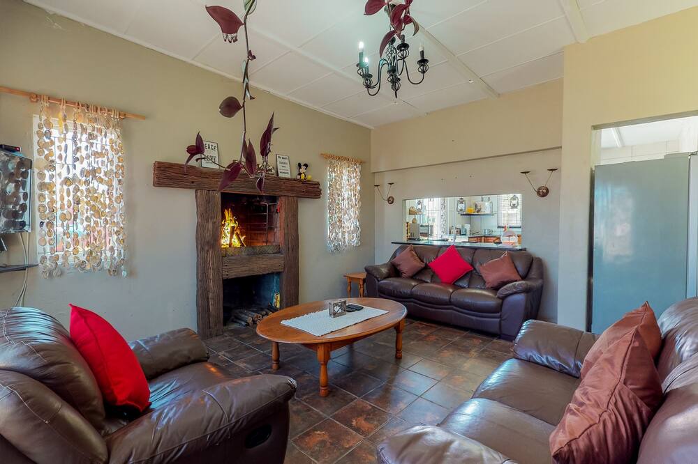 Photo of Livingroom in Westcliff