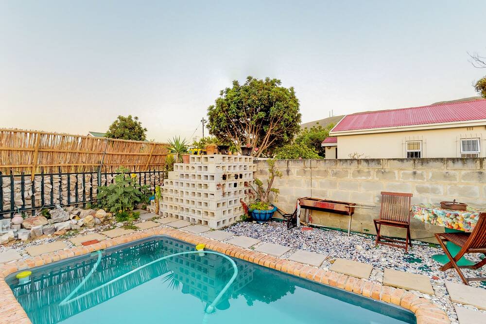 Photo of Outdoor in Westcliff