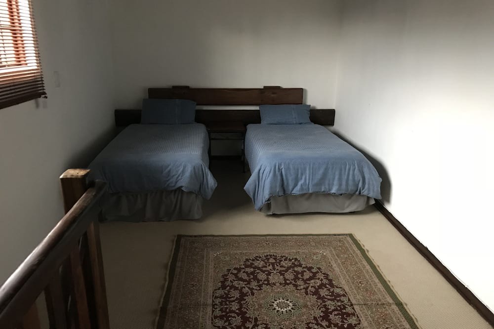 Photo of Bedroom in Garsfontein