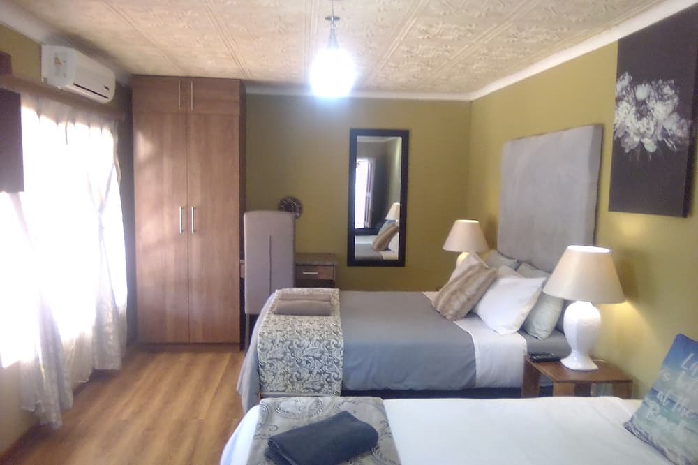 Photo of Bedroom in Victoria West