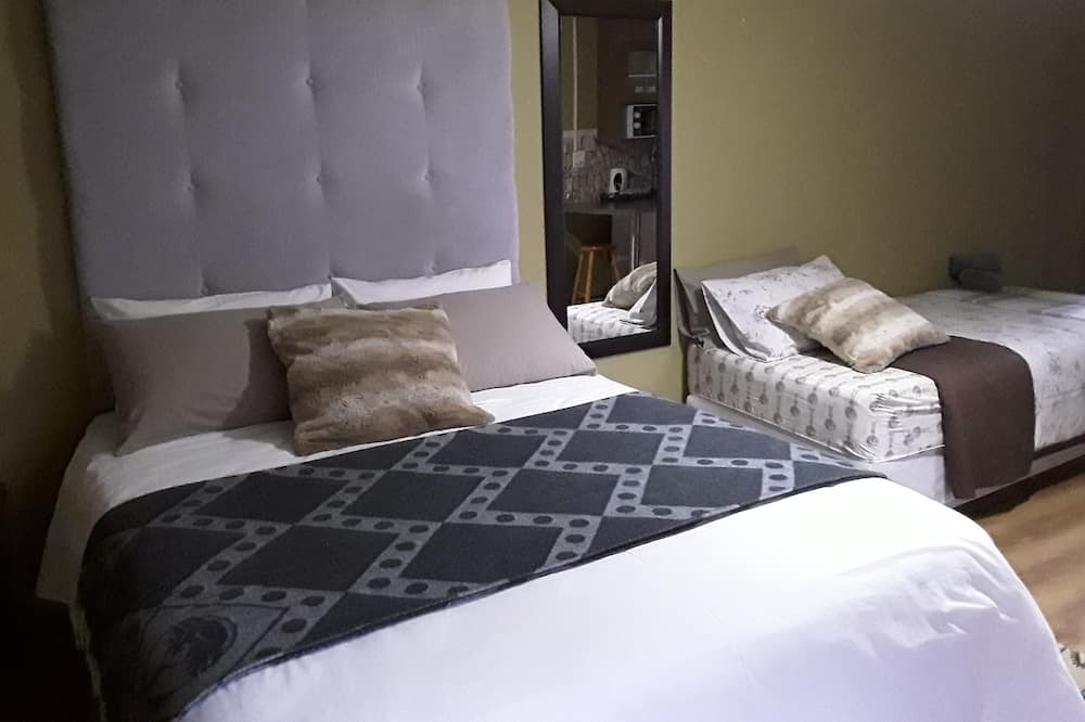 Photo of Bedroom in Victoria West