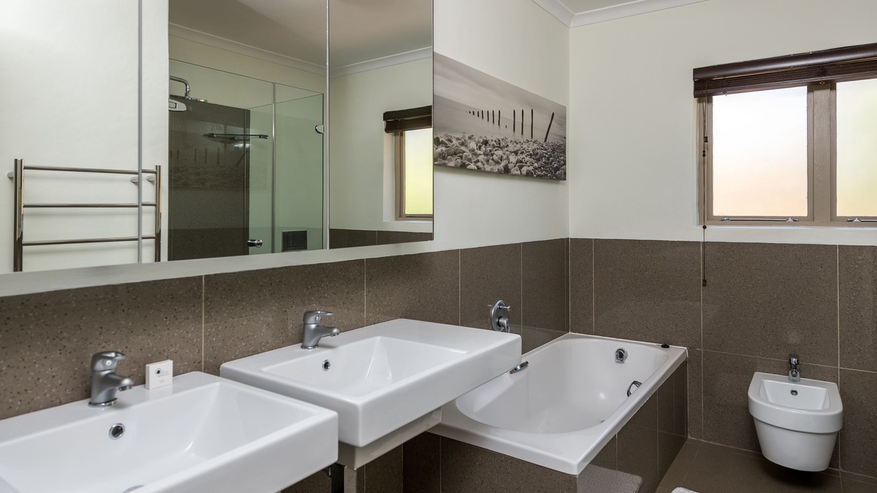 Photo of Bathroom in San Lameer