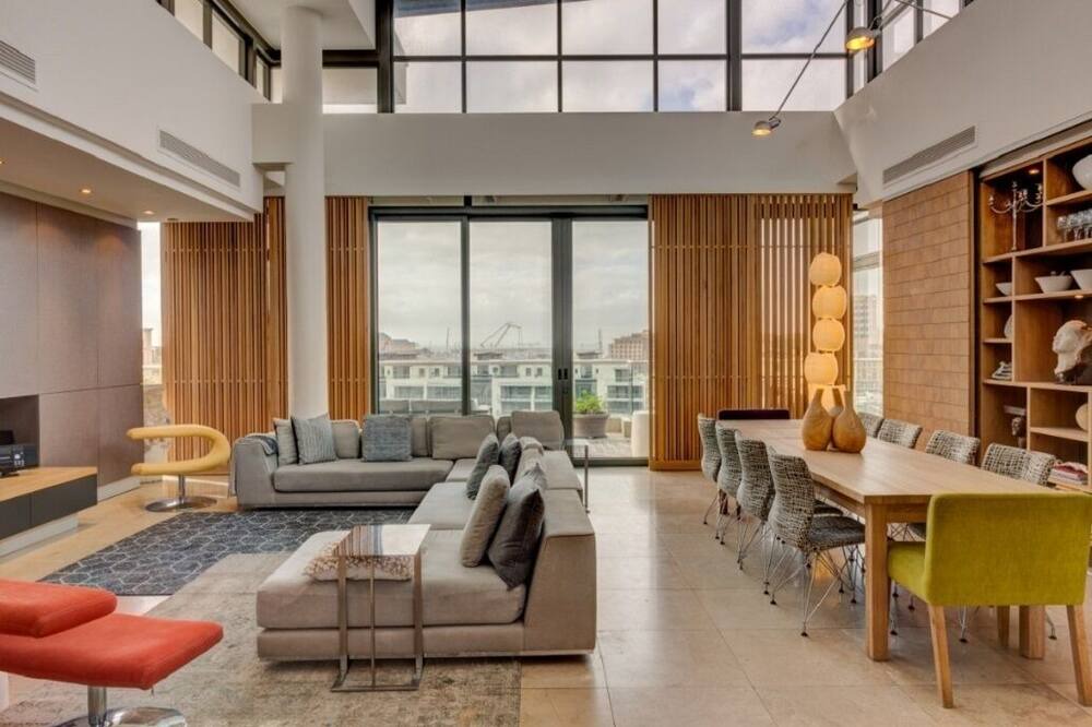 Photo of Livingroom in Victoria and Alfred Waterfront