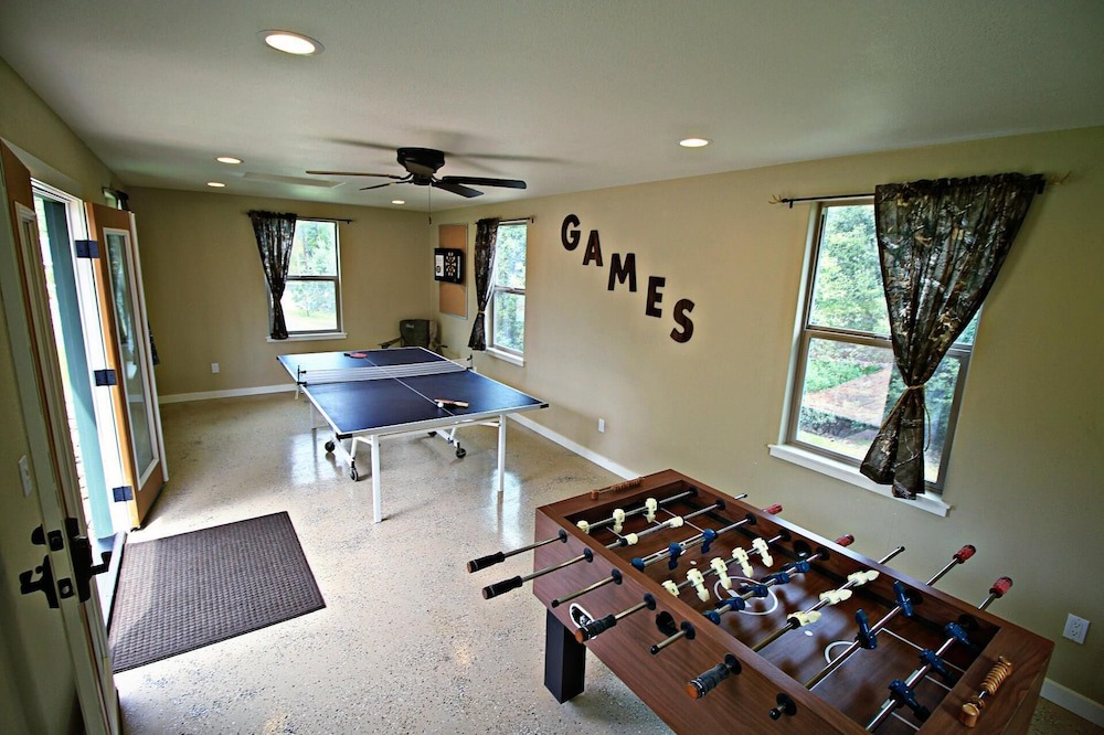 Photo of Bedroom in Pine Grove