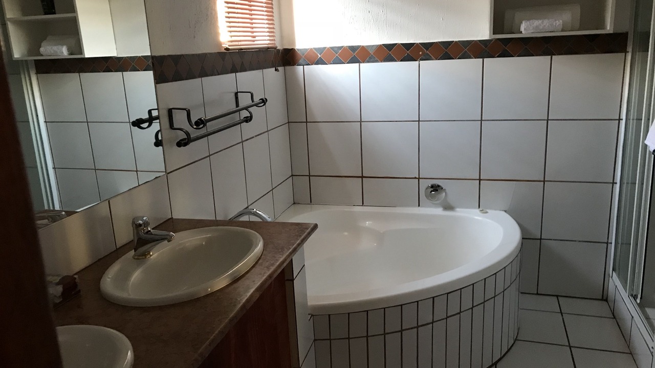 Photo of Bathroom in Garsfontein