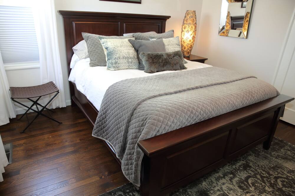 Photo of Bedroom in North Central