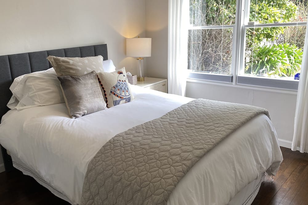 Photo of Bedroom in North Central