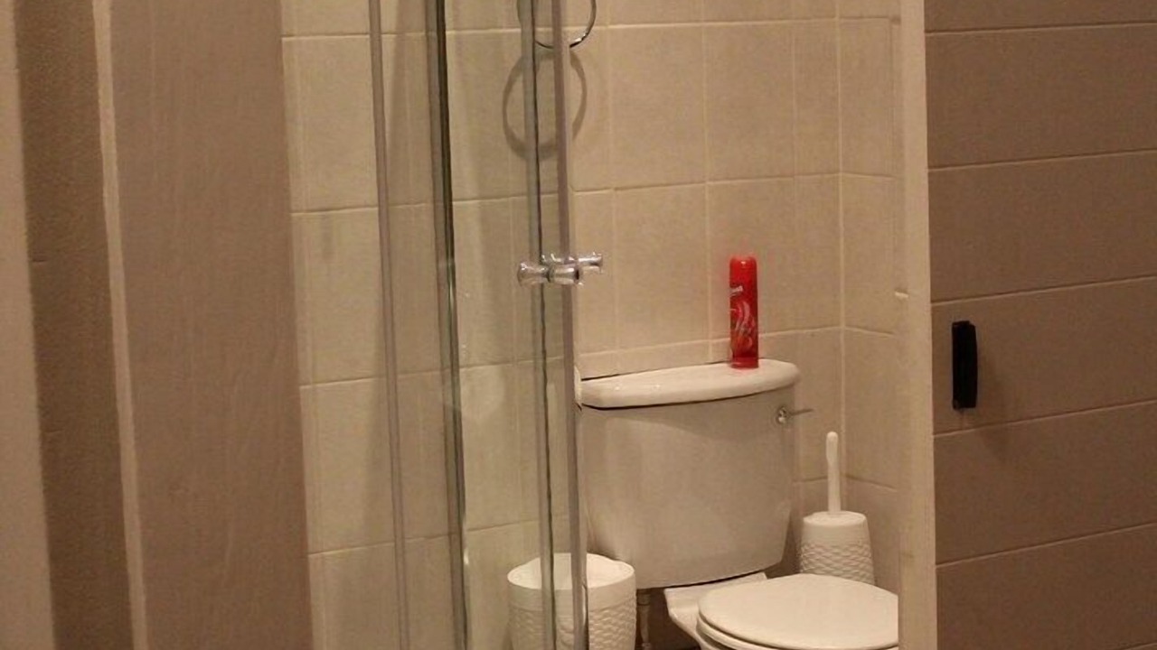 Photo of Bathroom in Komani