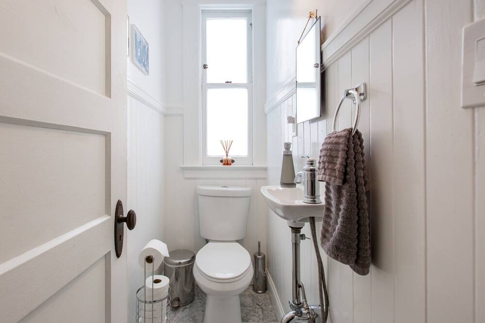 Photo of Bathroom in Nob Hill