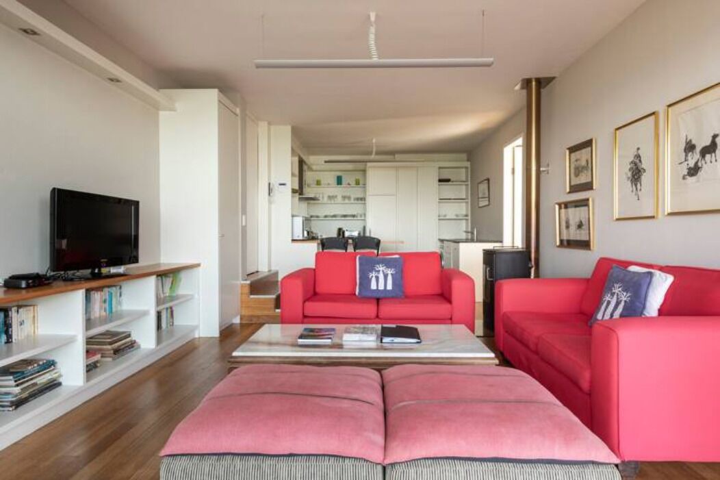 Photo of Livingroom in Redhill