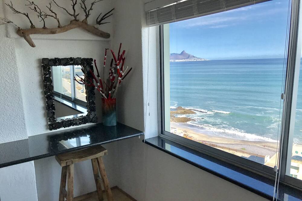 Photo of Others in Bloubergstrand
